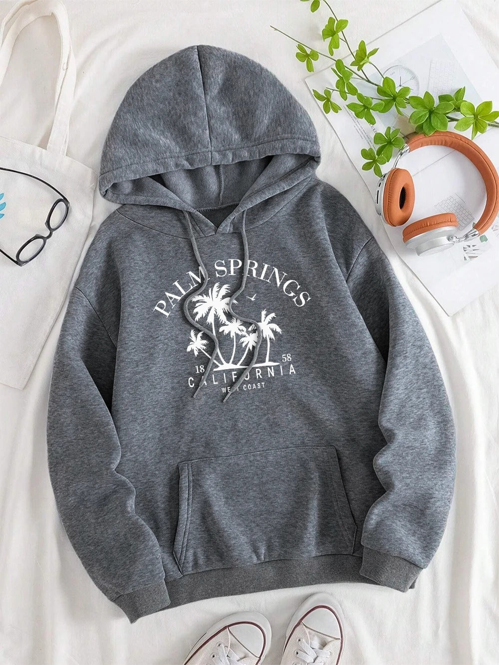 Carla | Oversized hooded sweatshirt with smile print