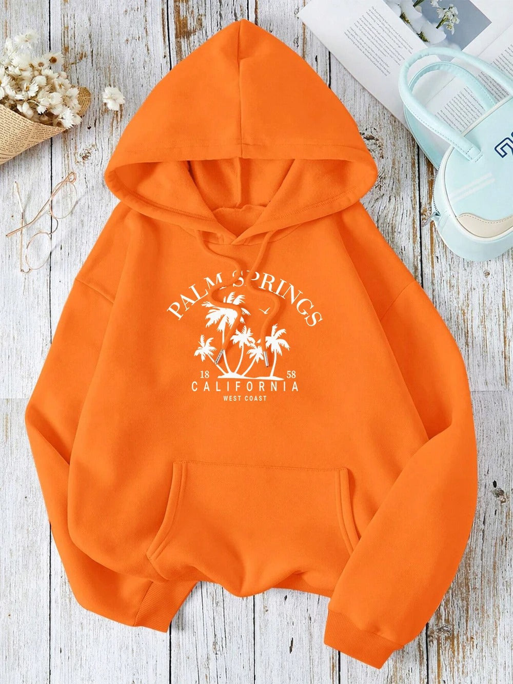 Carla | Oversized hooded sweatshirt with smile print