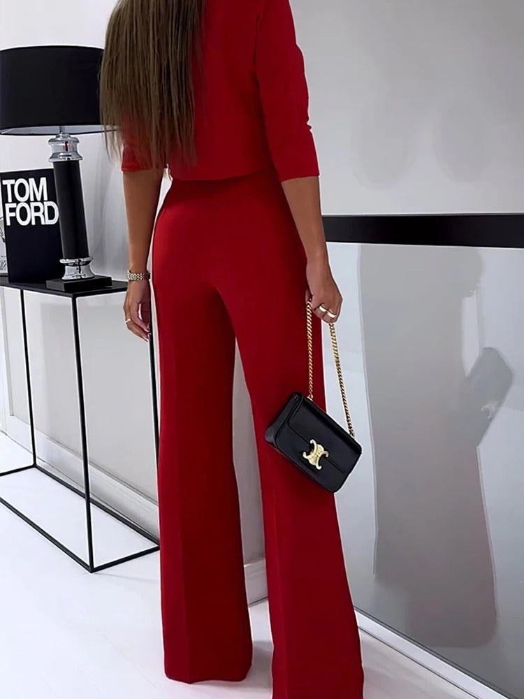 Johana | Elegant, casual top and trousers
