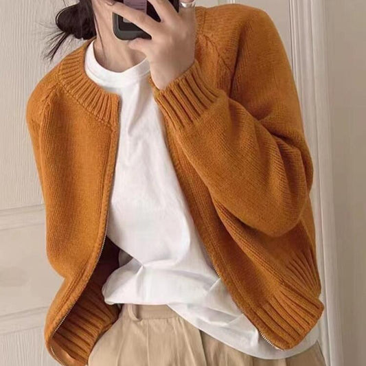 Carina | elegant short knitted sweater for women