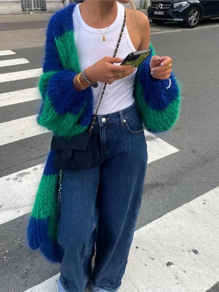 Zoe® | Chic and relaxed winter cardigan