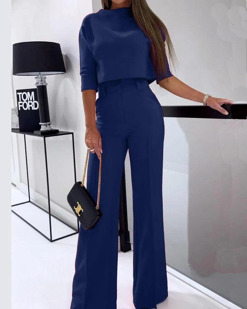Johana | Elegant, casual top and trousers