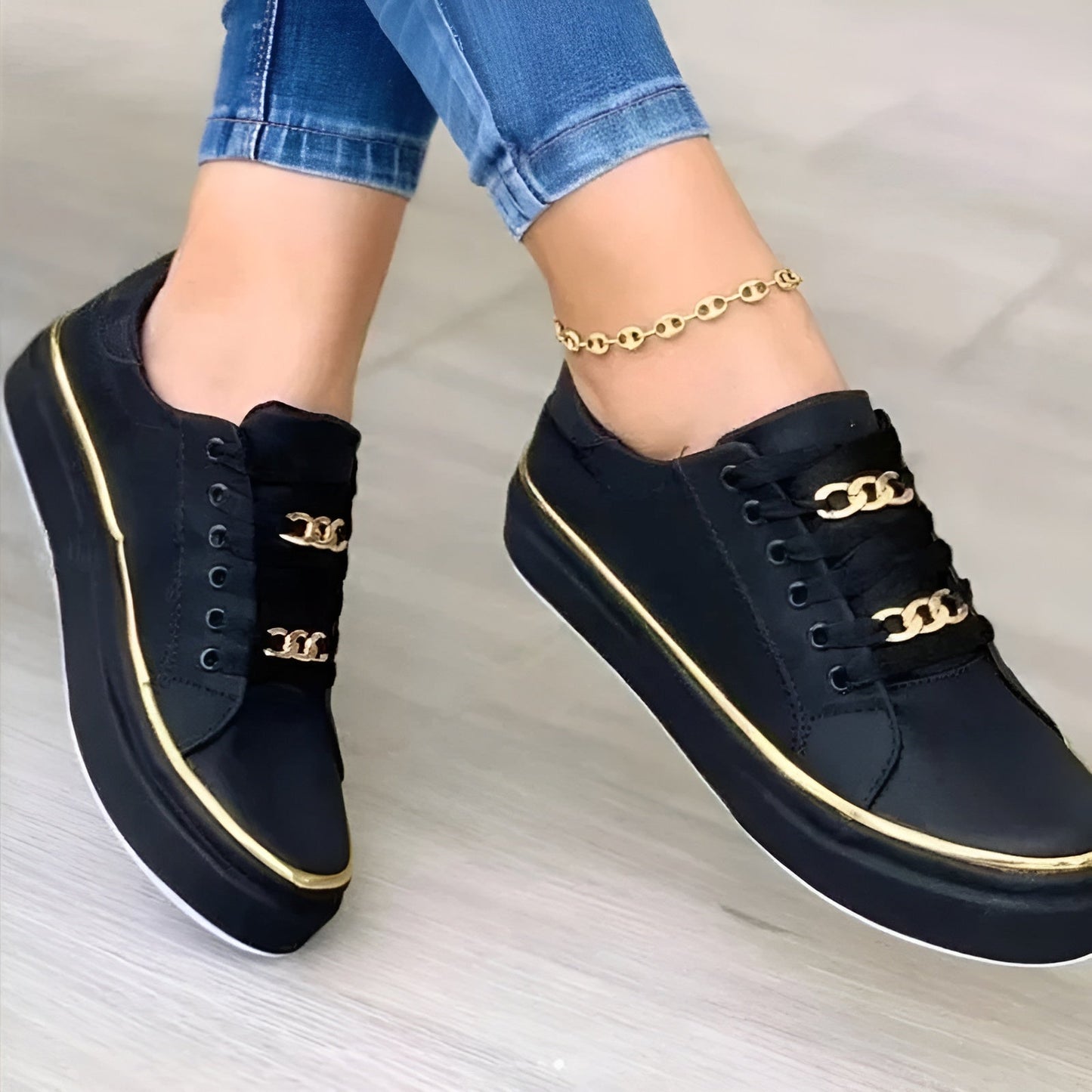 Patricia | Orthopedic Lace-Up Sneakers