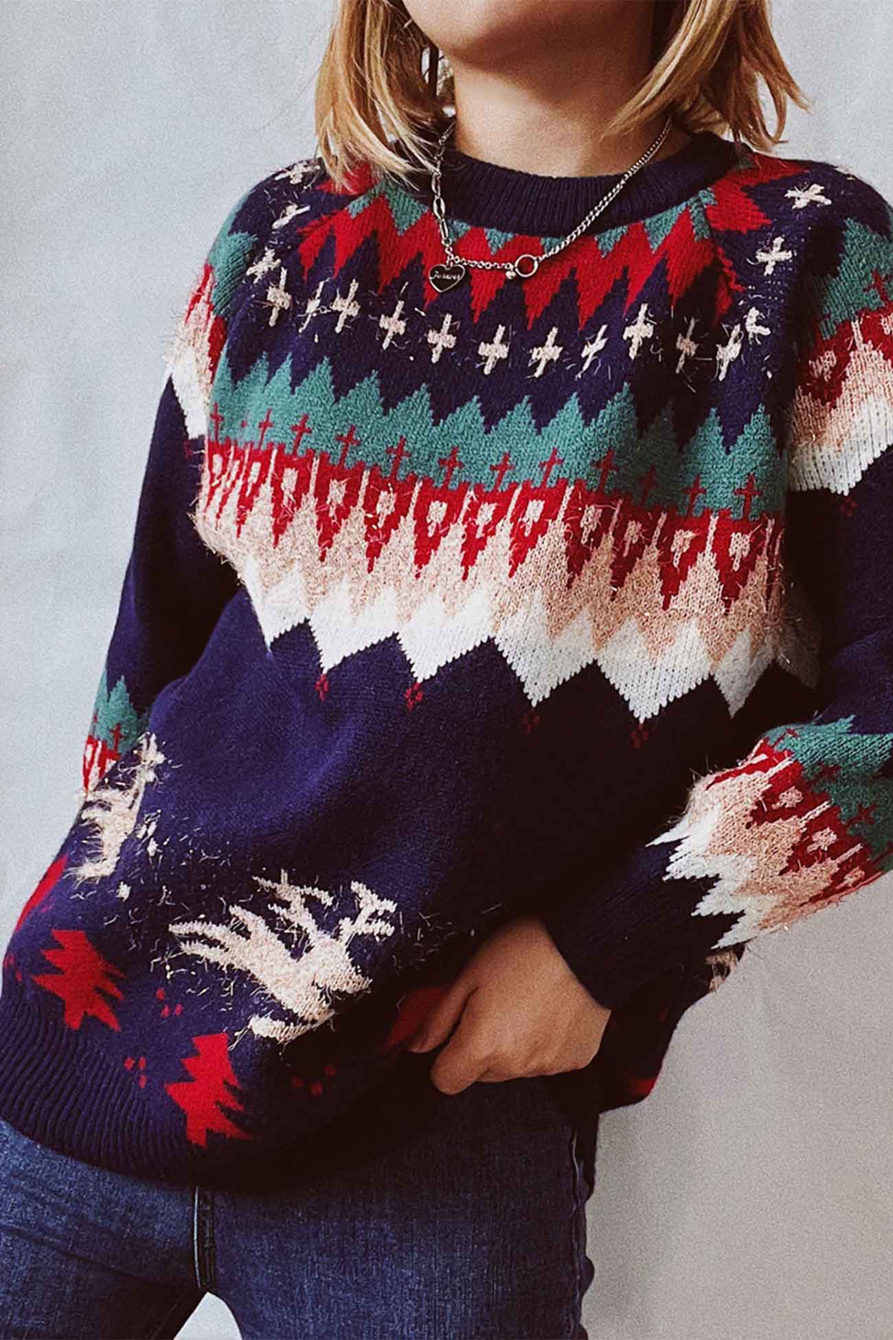 Tamara | Long-sleeved sweater with low shoulders and a round neckline