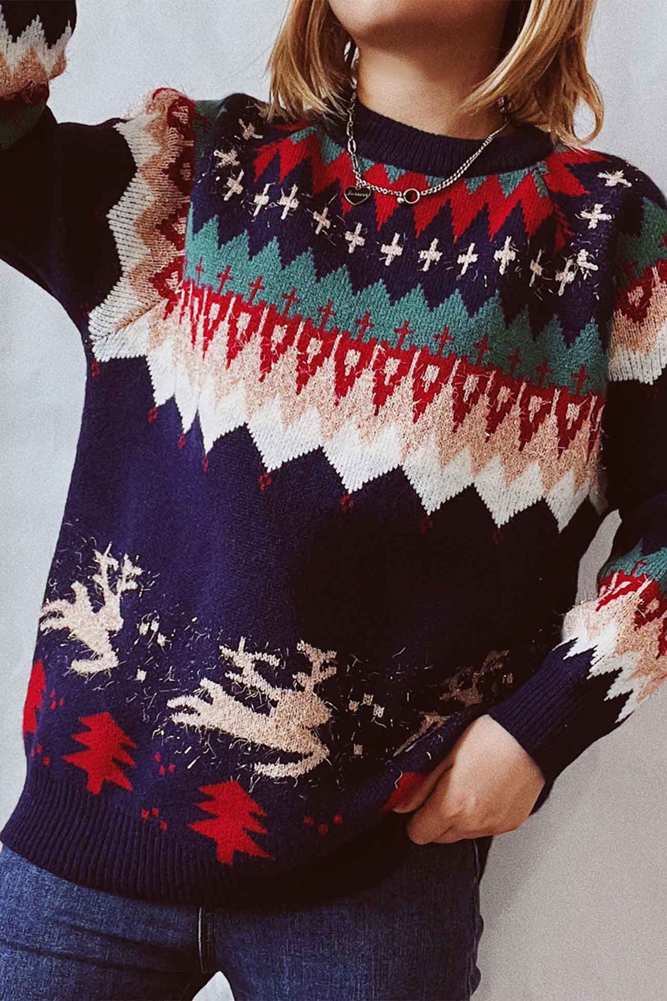 Tamara | Long-sleeved sweater with low shoulders and a round neckline