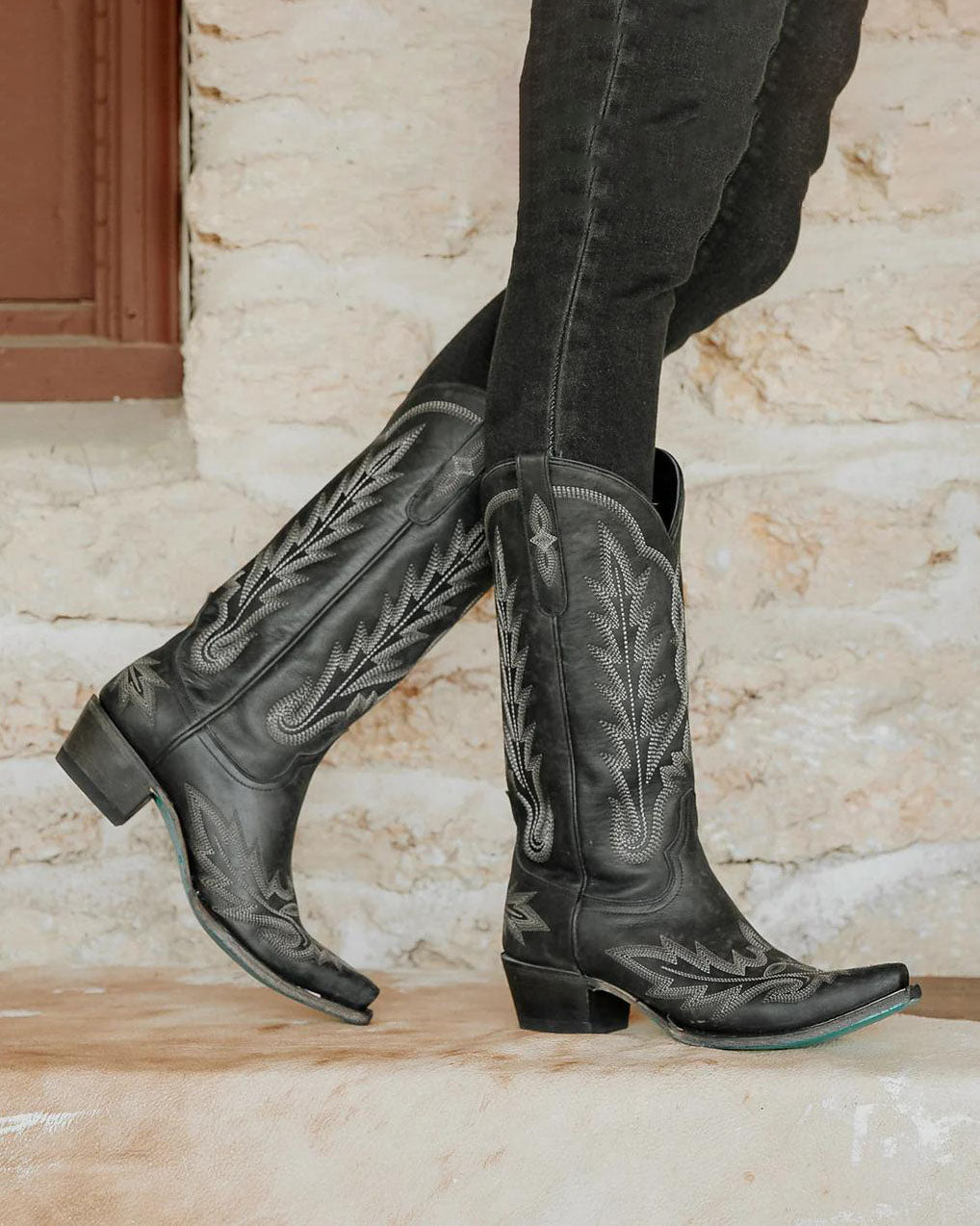 Waleska | Custom-made orthopedic casual boots.