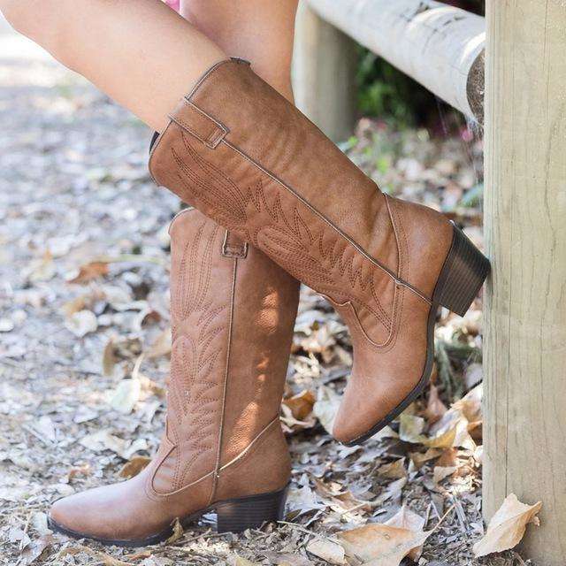 Pink | Tailored and comfortable orthopedic boots
