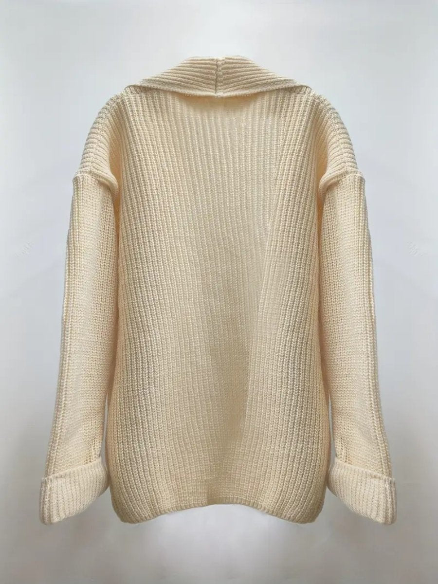 Eva | Relaxed and timeless winter cardigan