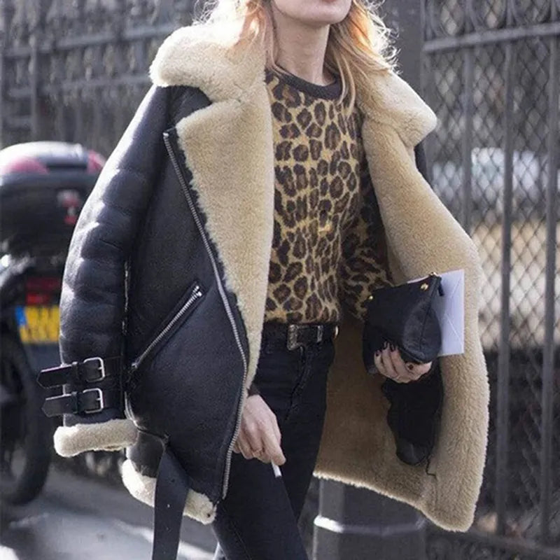 Amelie | Leather jacket with buckle