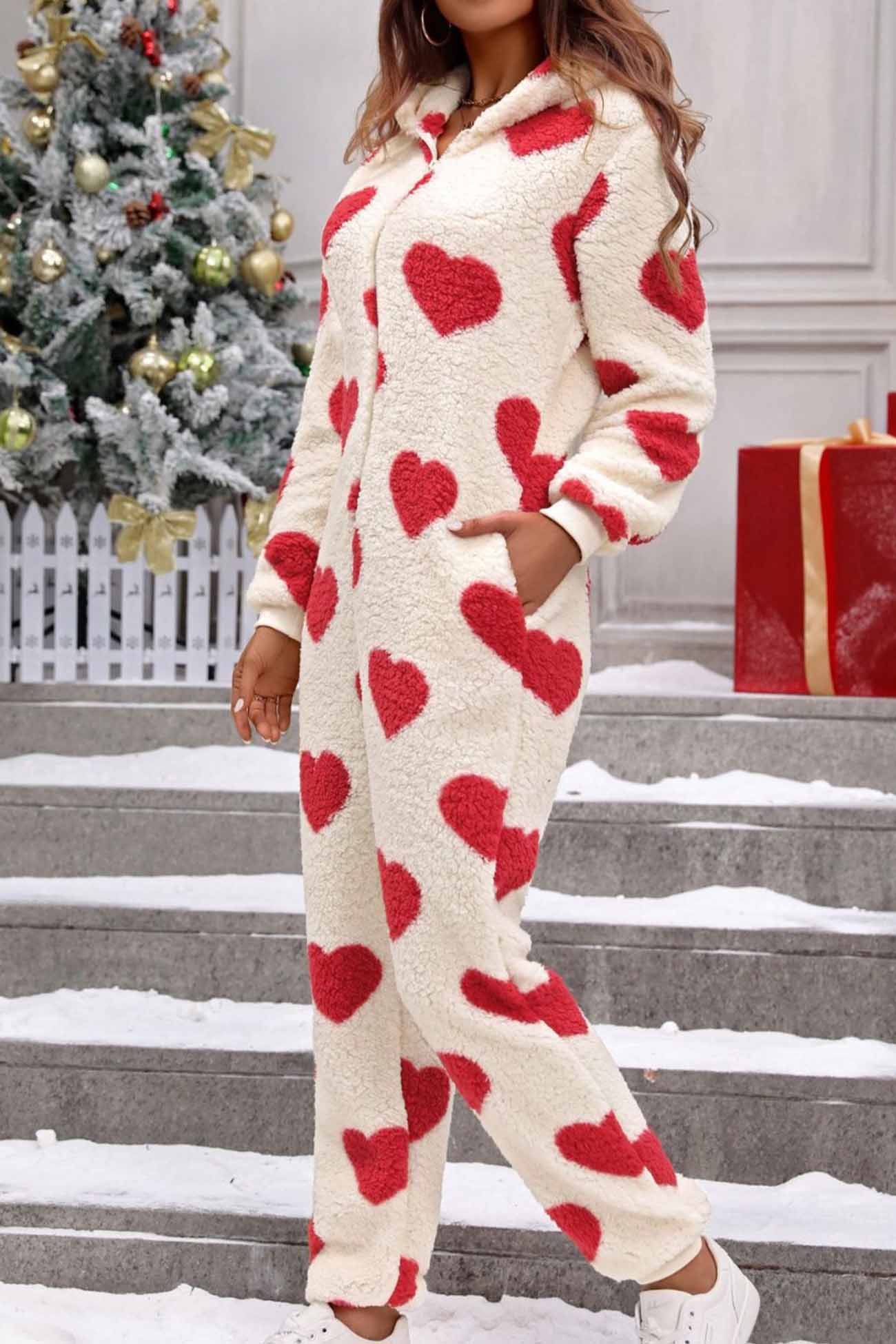 Vittoria | Plush heart jumpsuits with hood and zip
