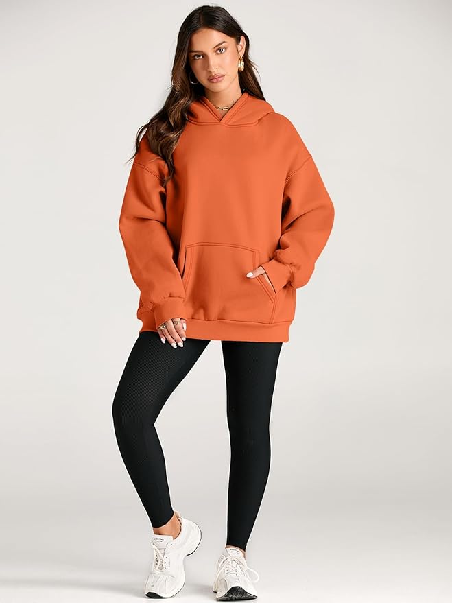 Rubí | BASIC HOODIE