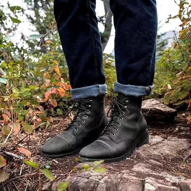 Men’s Lace-Up Work Boots with Durable Sole and Classic Ankle Design