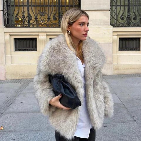 Adriana | SELENE LEATHER COAT