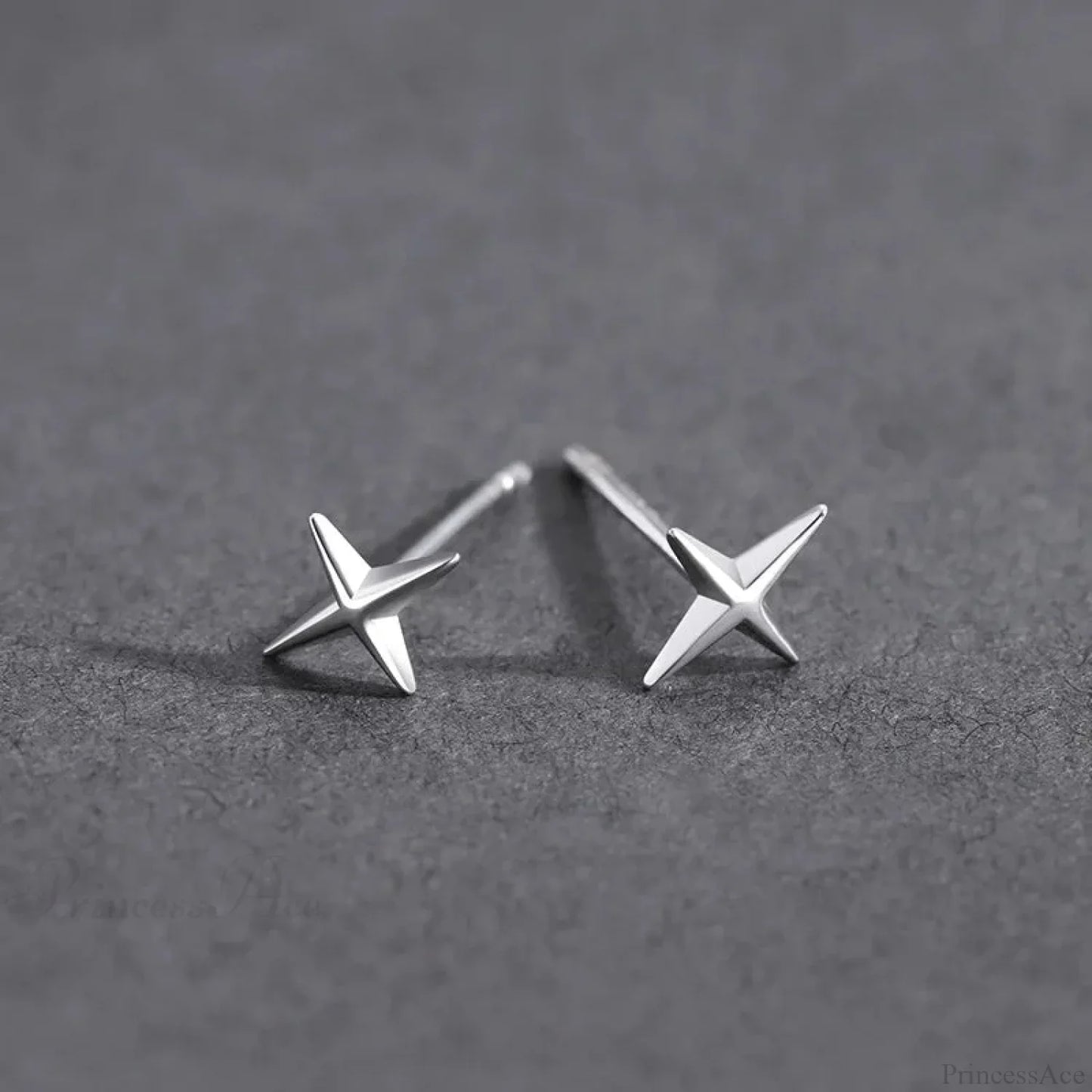 Shiny Thorns Circle Little Rebel Earring