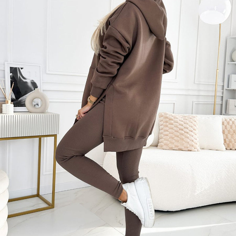 Norma | Casual and comfortable jogging suit with hood