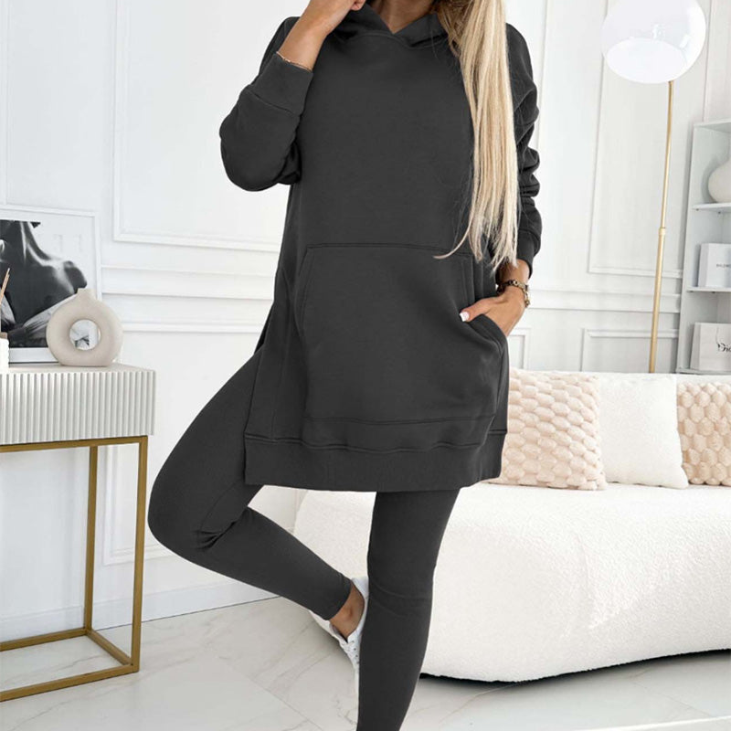 Norma | Casual and comfortable jogging suit with hood