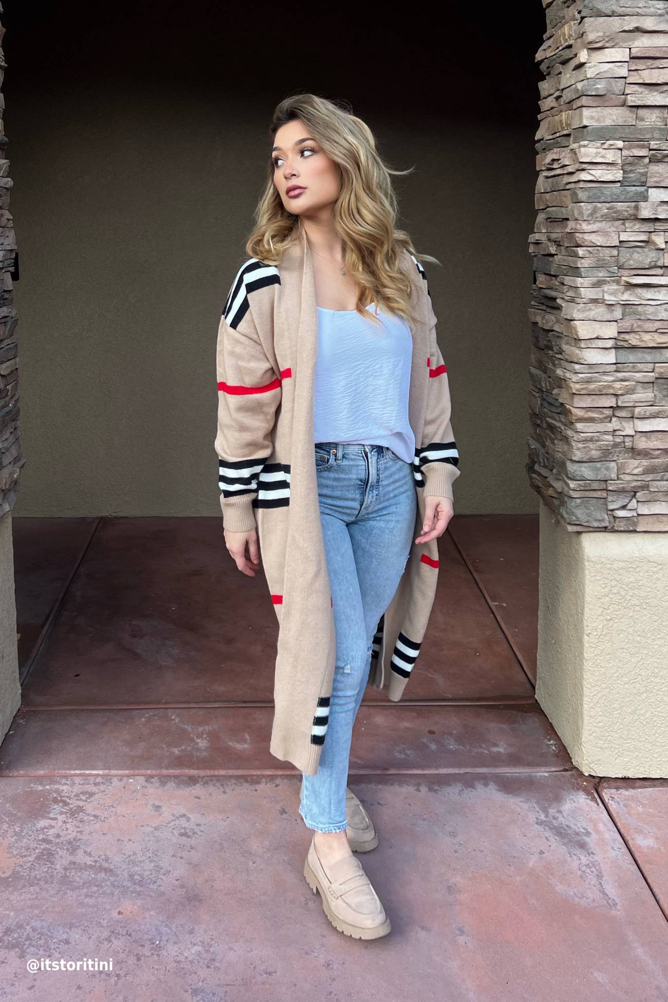Nerea | Contrasting striped cardigan with an open front