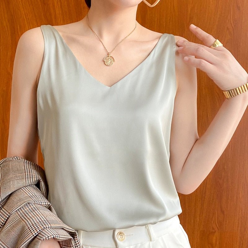 Gabriela® | Elegant top for women