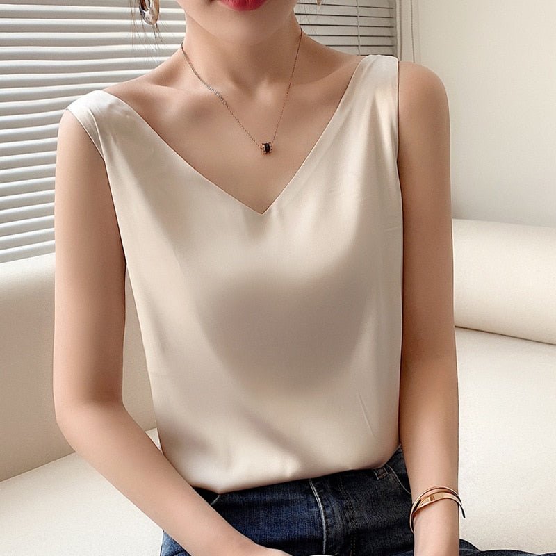 Gabriela® | Elegant top for women