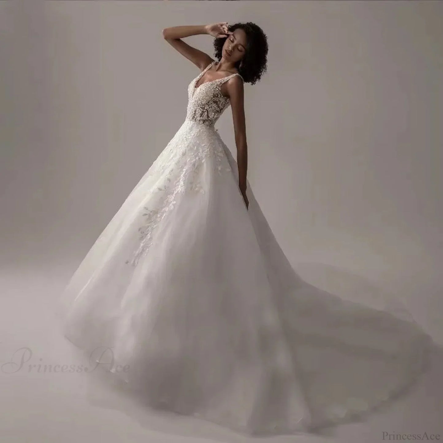 V-Neck Sleeveless Lace Wedding Dress