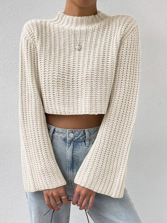Leire | Short women's sweater with bell sleeves