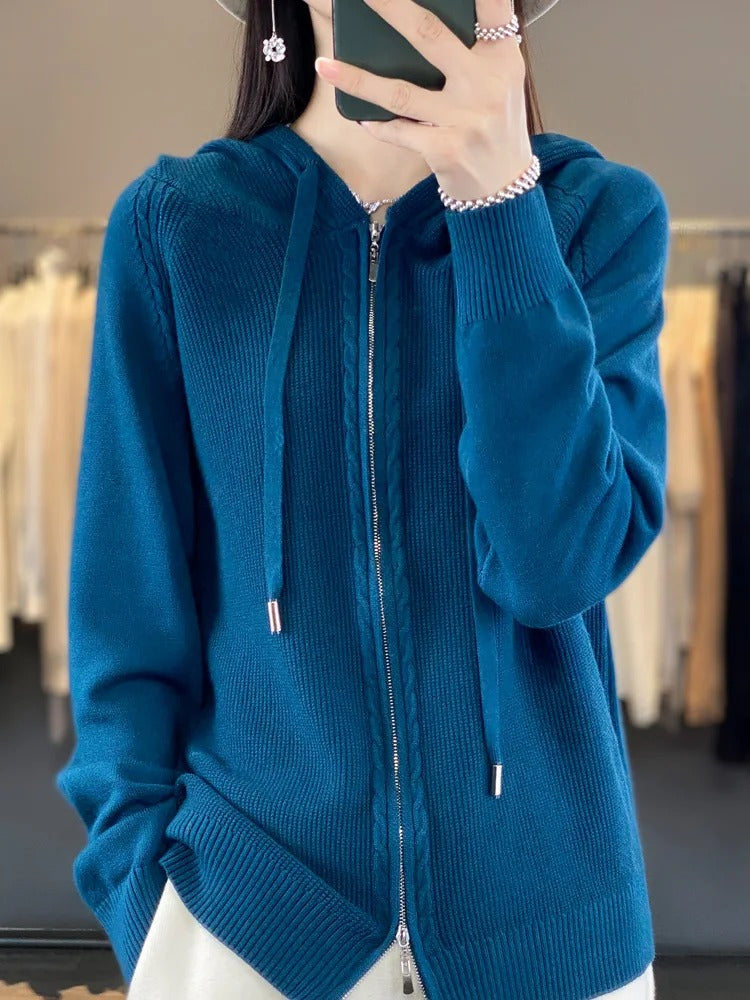 Karen® | Effortless and chic winter sweater