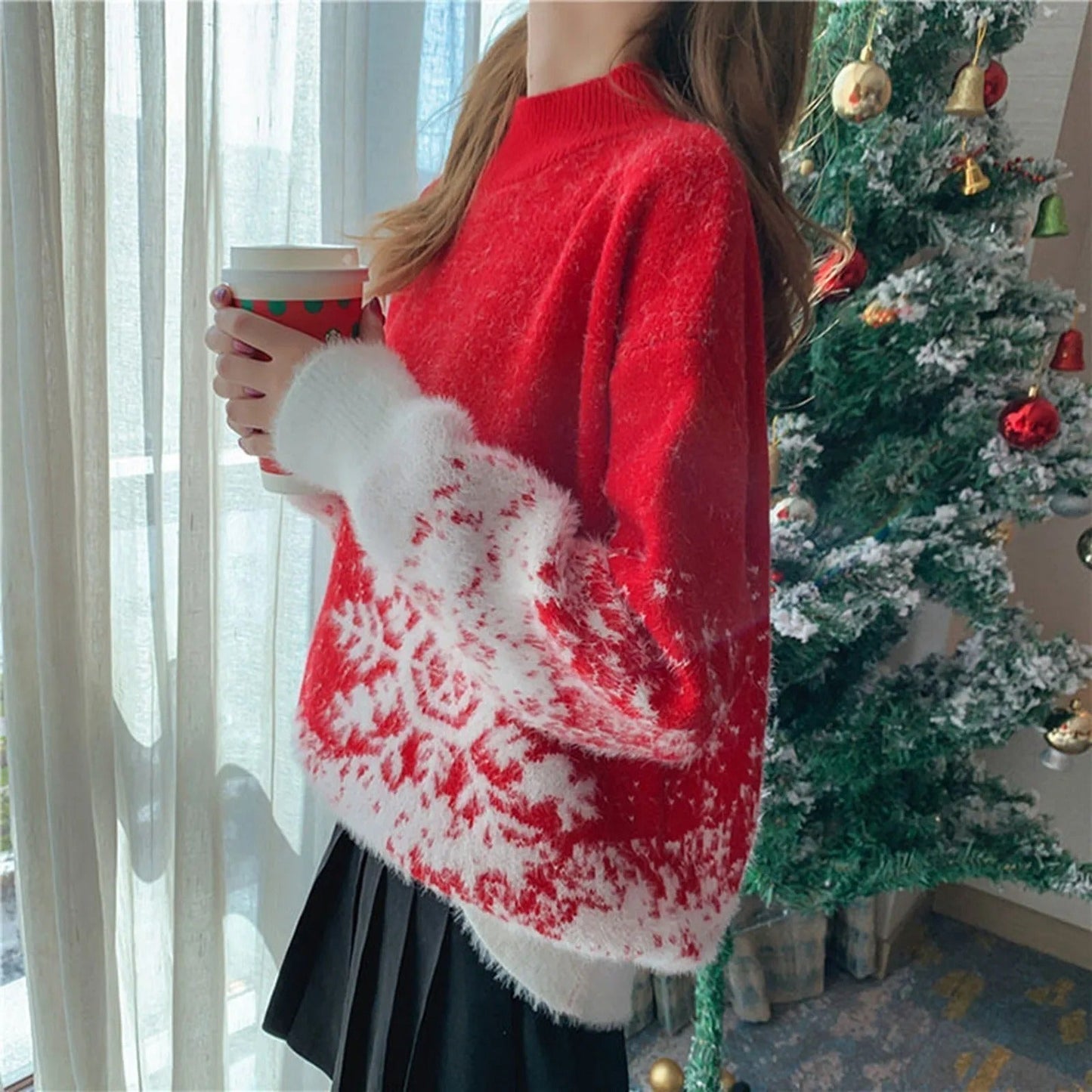 Fabiana | Fluffy sweater with a snowflake motif