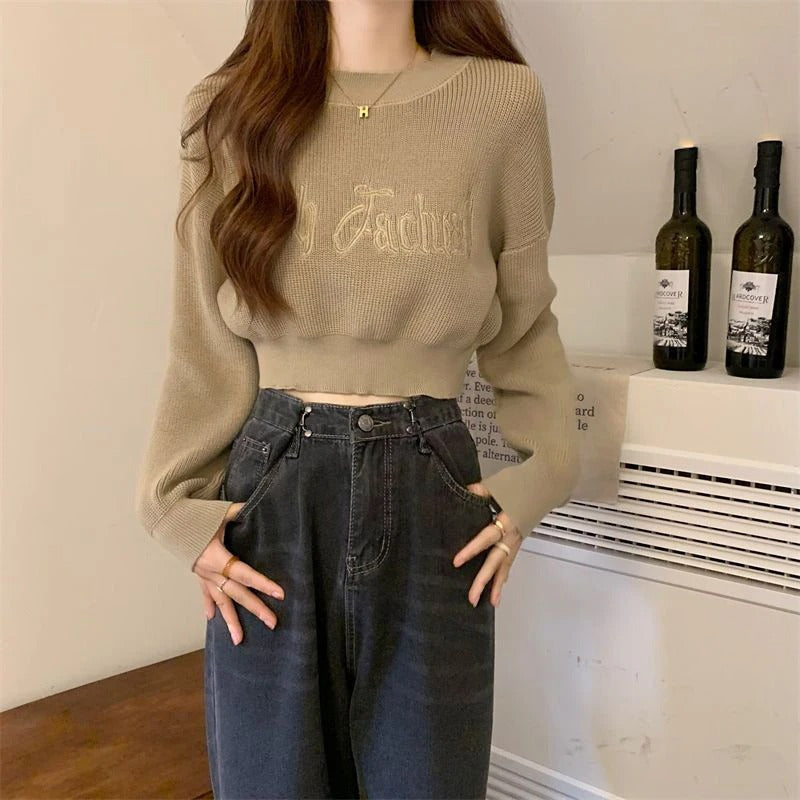 Marion | Women's slim fit long sleeve sweater with square neckline