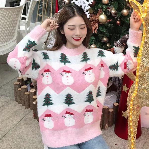 Celia | Christmas sweater with Santa Claus and Christmas tree motifs