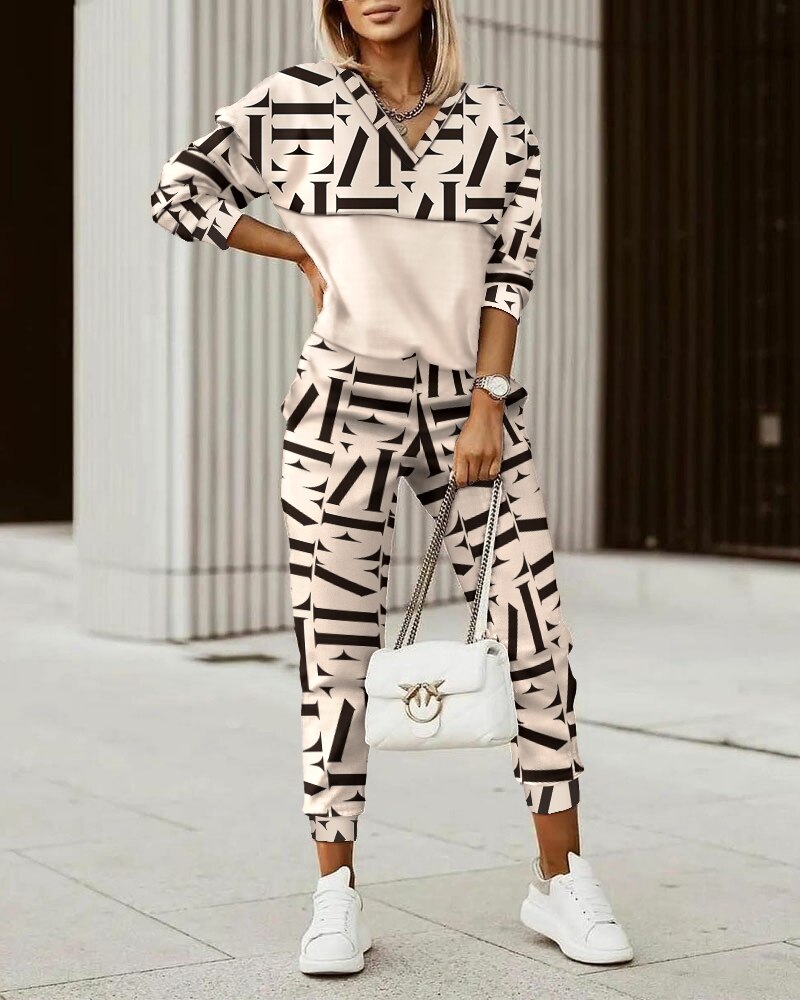 Fiona | Premium jogging suit. Luxurious comfortable home suit for women
