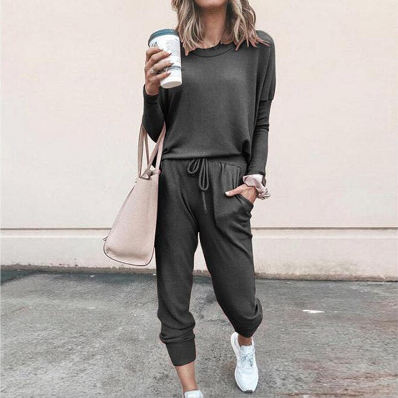 Jeanette | Comfortable soft two-piece jogging suit for women