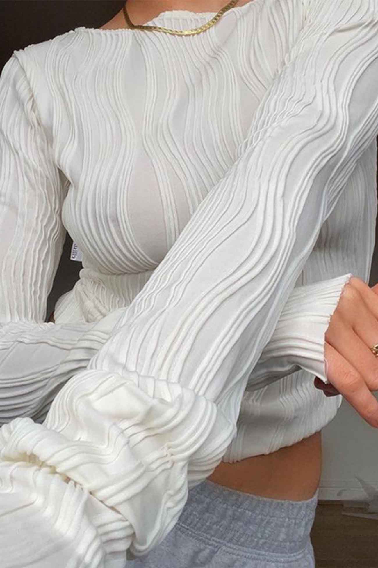 Kirsten | Structured long-sleeved shirt with a crew neck