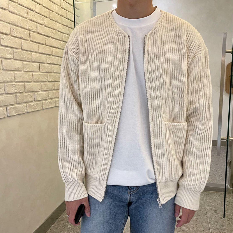 Men's Minimalist Zip-Up Cardigan with Round Neck and Ribbed Knit