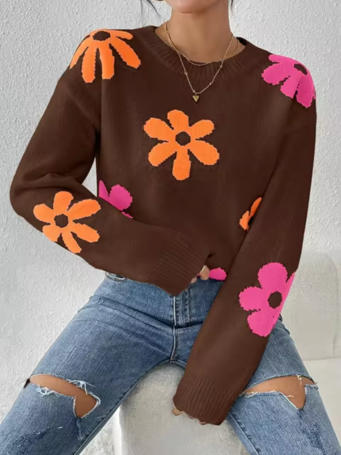 Victoria | Knitted sweater with a floral pattern